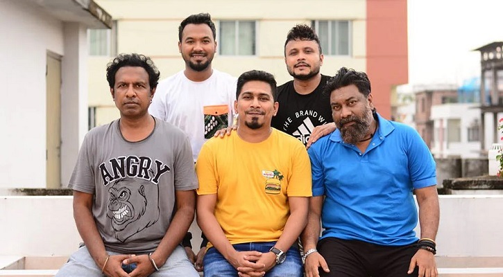 আড়াই বছর পর ফিরছে ‘ব্যাচেলর পয়েন্ট’